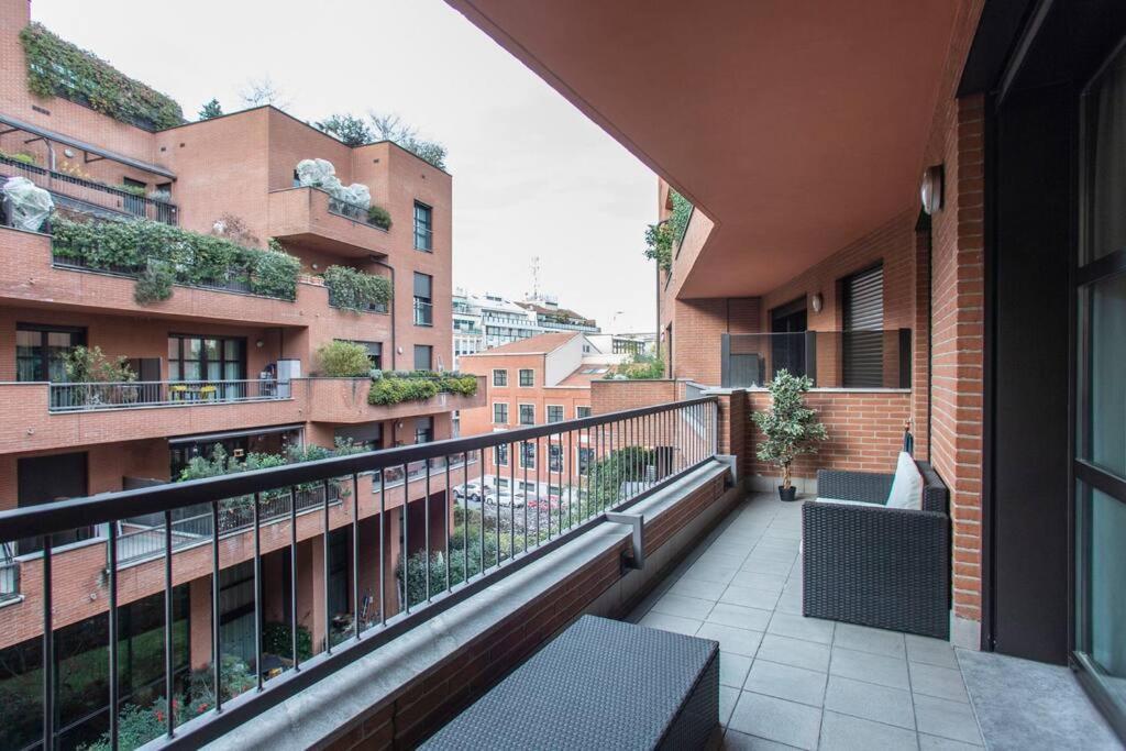 Stazione Centrale - Nuovo E Moderno Appartamento. Milan Bagian luar foto